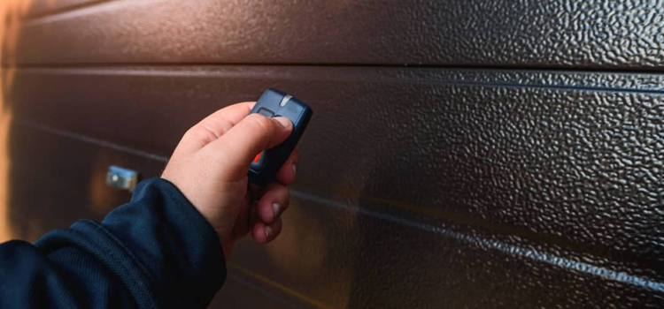 automatic door opener with remote control in Los Angeles